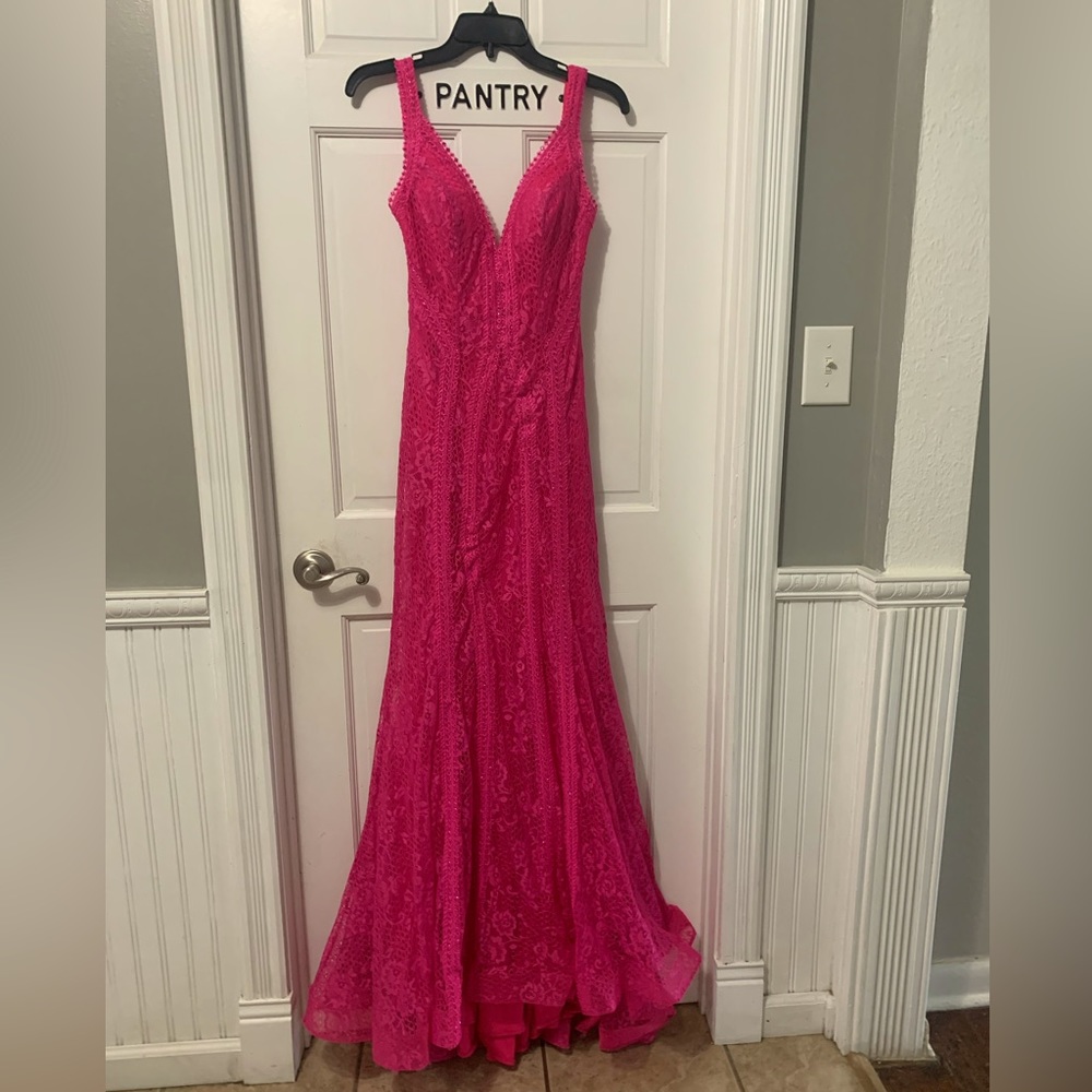 Clarisse Prom Dress size 4 Hot Pink